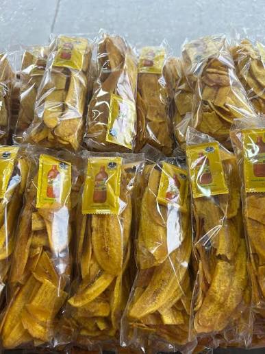 Sweet Plantain Chips 🍌 | with hot sauce packet